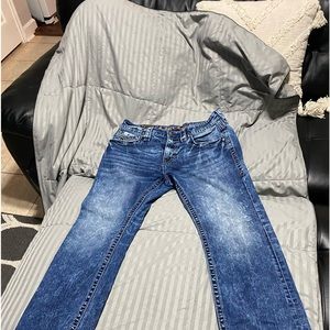 Rock Revival Mario Jean